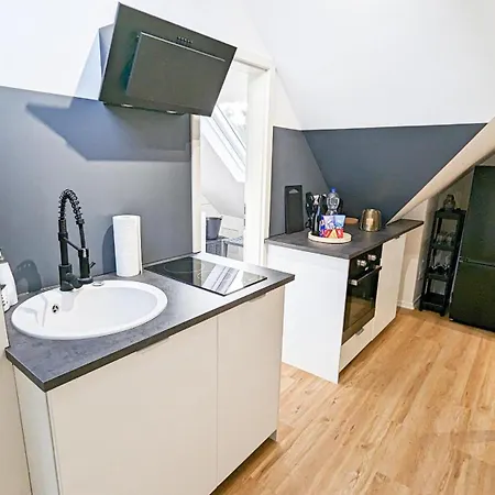 Alfa 3br 5 Beds Netflix Inet Ebk Wasen Nahe Daimler L Bathroom L Kitchen L Wifi & Smarttv L 3 5 Betten L Kueche L Duschbad Stuttgart