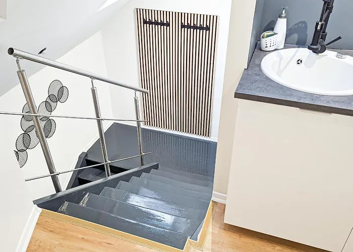 דירה Alfa 3br 5 Beds Netflix Inet Ebk Wasen Nahe Daimler L Bathroom L Kitchen L Wifi & Smarttv L 3 5 Betten L Kueche L Duschbad שטוטגרט