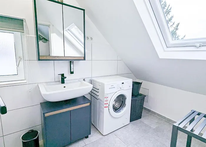 דירה Alfa 3br 5 Beds Netflix Inet Ebk Wasen Nahe Daimler L Bathroom L Kitchen L Wifi & Smarttv L 3 5 Betten L Kueche L Duschbad